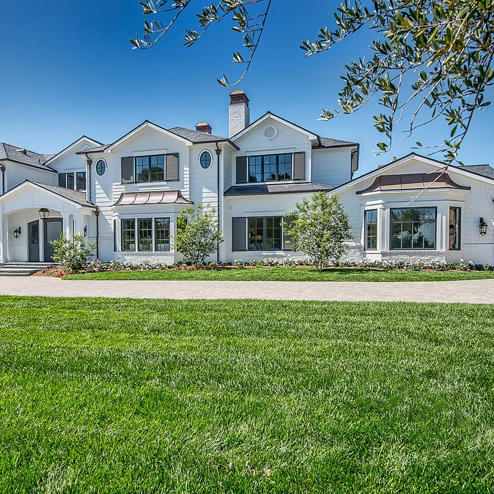 Elevated residence